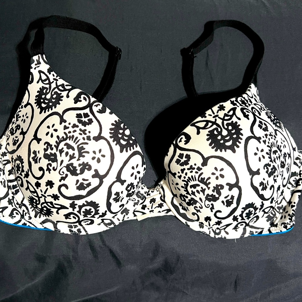 VS PINK bra